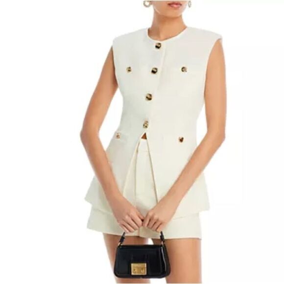 NWOT Endless Rose Revolve Tailored Cream Vest with gold hardware size small - Picture 1 of 14